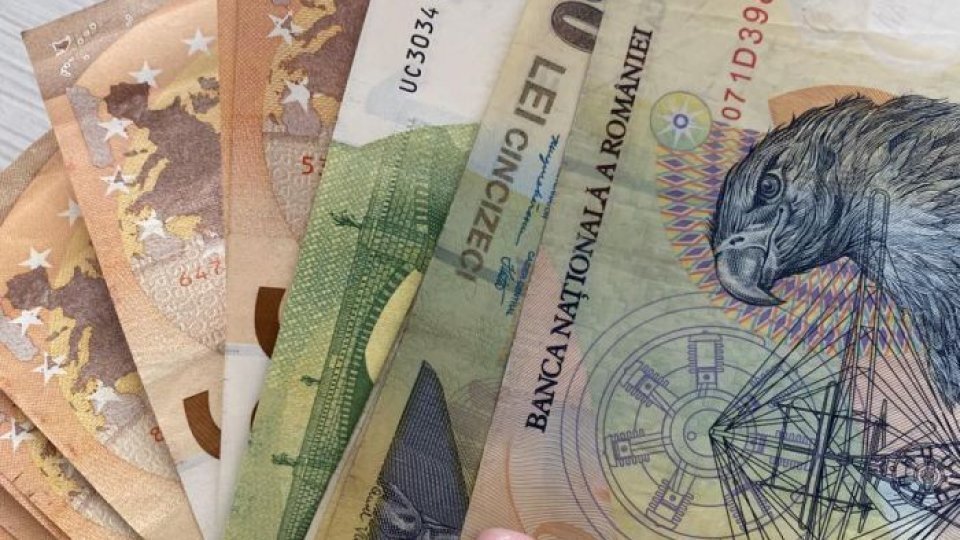 Proiectul noii legi a salarizării bugetarilor ar putea fi discutat într-o sesiune extraordinară