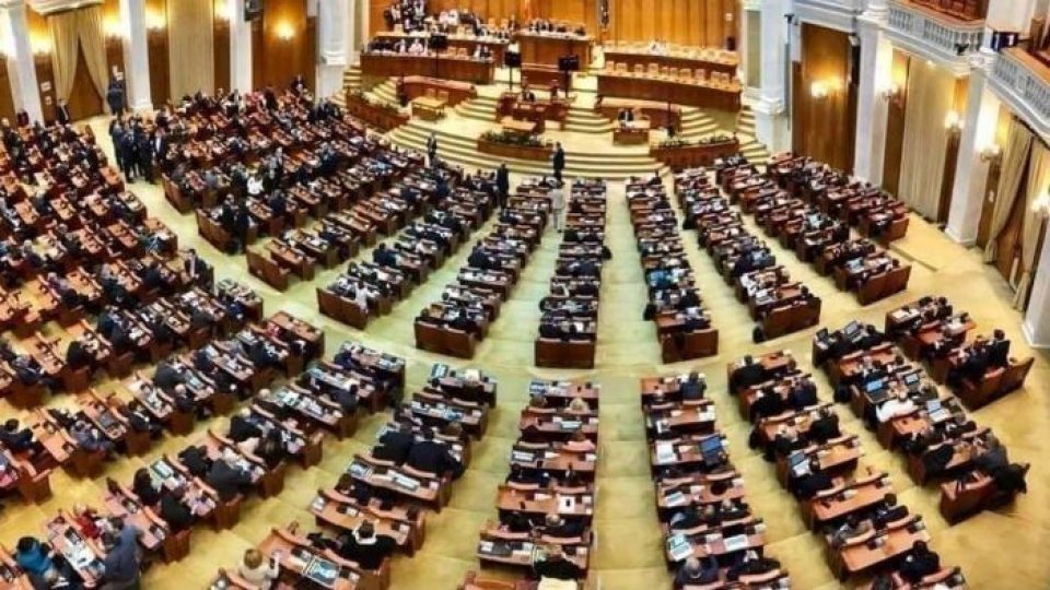 Ce legi au fost adoptate în a treia sesiune extraordinară a Camerei Deputaților