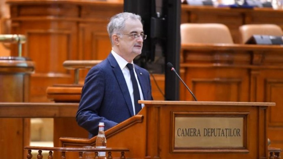 Liberalii îi acuză pe social-democraţi că blochează proiectul privind indexarea pensiilor militarilor