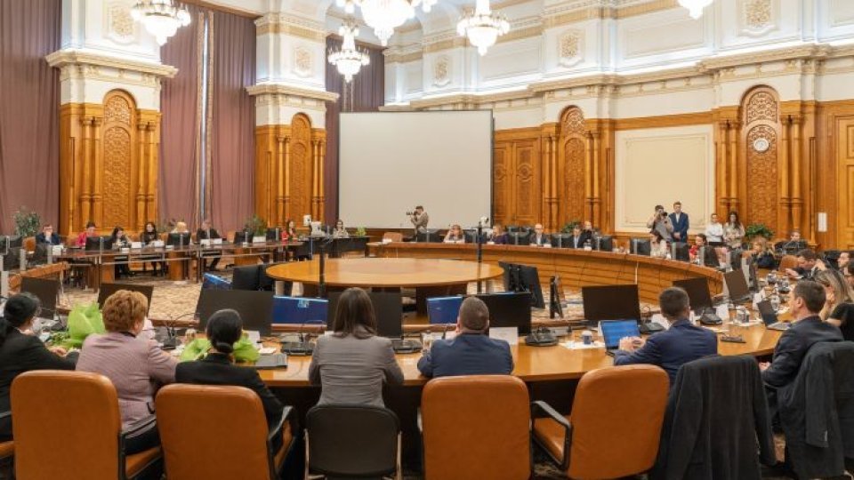 Bugetul, dezbătut în comisiile de specialitate ale Parlamentului