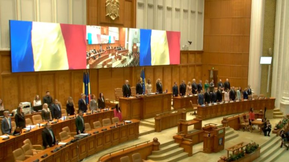 Guvernul Mureşan nu a obţinut voturile necesare pentru învestire