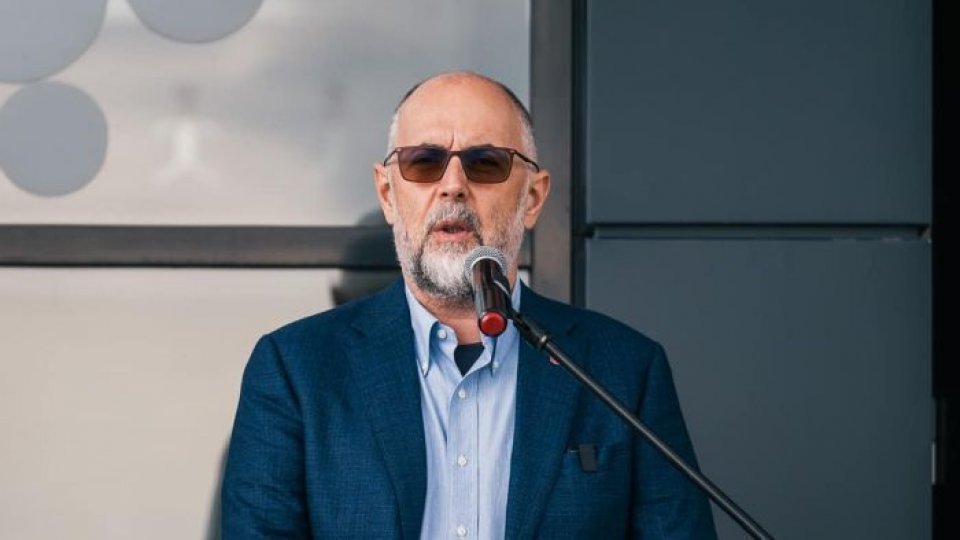 UDMR nu va vota un guvern condus de Adrian Veştea. USR s-a reunit în ședință